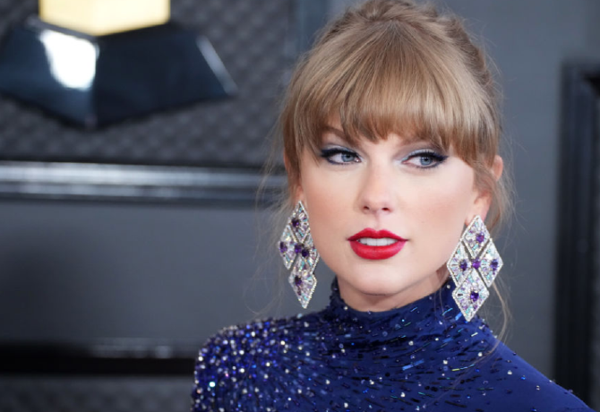 Videó: Taylor Swift nem bírt magával, amikor meglátta Harry Styles-t a Grammyn