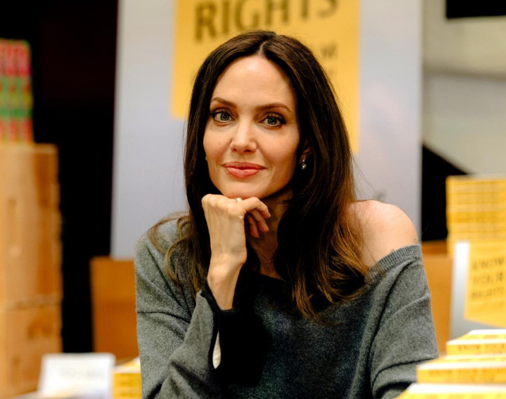 Angelina Jolie borzalmas dologgal vádolja Brad Pittet