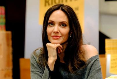 Angelina Jolie borzalmas dologgal vádolja Brad Pittet