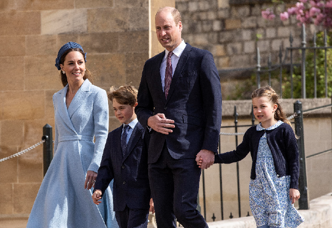 Ezért öltözteti Katalin hercegné mindig kékbe a gyerekeit