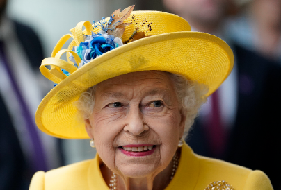 Hatalmas baki: Erzsébet királynő halálát tévesen bejelentette a BBC műsorvezetője