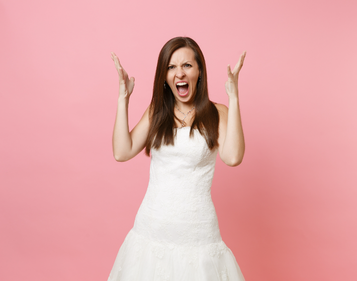 Hihetetlen, miért veszett össze az esküvőn a menyasszony a húgával - kiakadt a net
