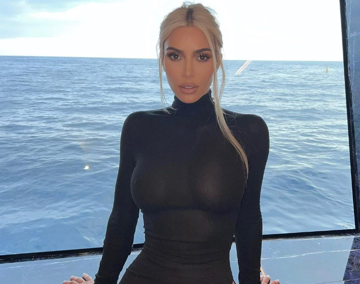 Lebukott: még Kim Kardashian sem használja a saját sminktermékeit 