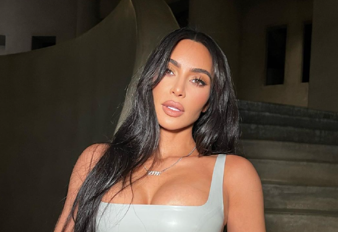 Kim Kardashian teljesen összeomlott, könnyek között kapták lencsevégre