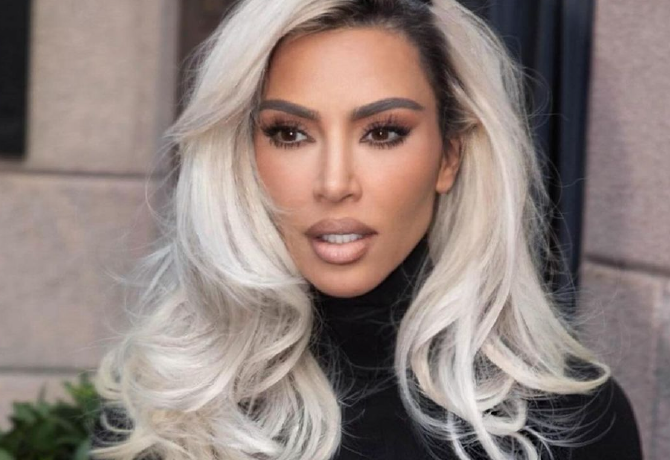 Lélegzetelállító fotók jelentek meg Kim Kardashian luxus szülinapjáról