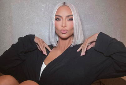 Lebukott: Kim Kardashian nemrég plasztikáztathatta az arcát