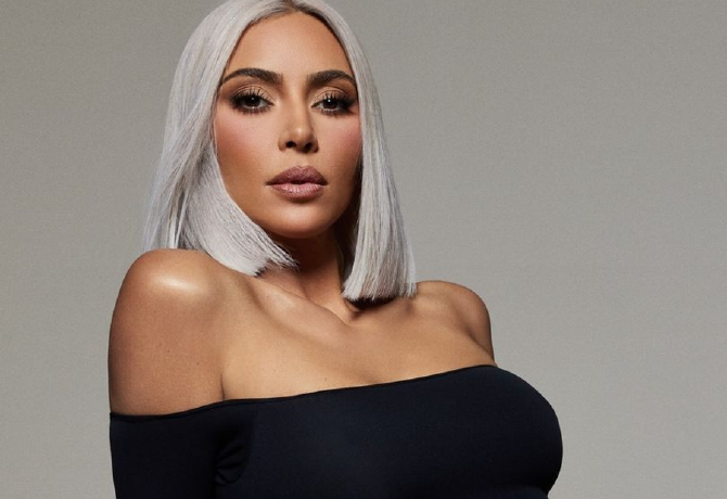 Hihetetlen, milyet villantott Kim Kardashian!