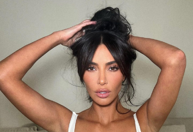 Kim Kardashian bikinis fotói felrobbantották a netet