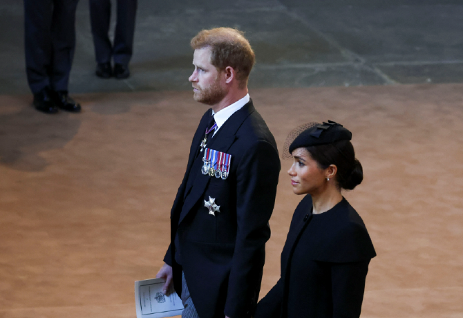 Kiderült, miért ültették Harry herceget a második sorba Erzsébet királynő temetésén