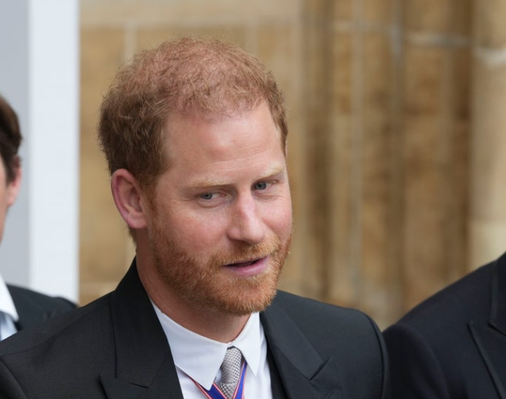 Őrület: kiderült, mennyi időt töltött a királyi családdal Harry herceg, mielőtt visszautazott 
