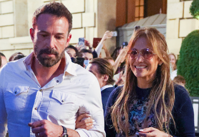 Kiderült: ez a világsztár fontos szerepet játszik Jennifer Lopez és Ben Affleck esküvőjén