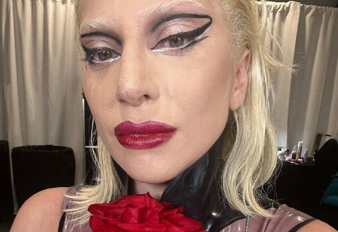 Szívszorító videó: Lady Gaga sírva tett vallomást az Instán