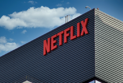 Komoly vádak a Netflix ellen: embertelenül bántak a forgatáson a színészekkel