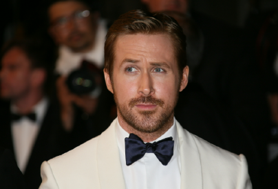 Itt az első fotó Ryan Goslingról mint Ken baba