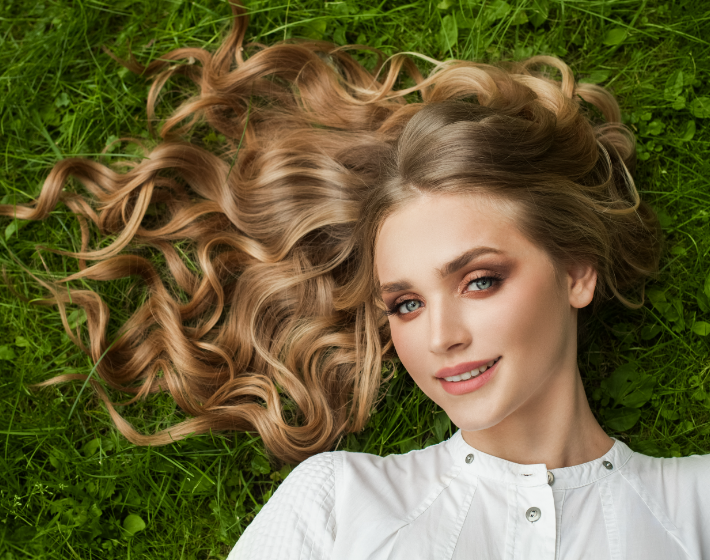 A francia nők szerint ezt a 3 dolgot kerüld el, hogy tökéletes legyen a hajad
