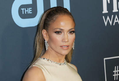 Egyre mérgesebbek a rajongók Jennifer Lopez lemondott koncertjei miatt, az énekesnő hallgat