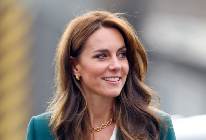 Így változott meg Katalin hercegné stílusa az elmúlt hónapokban, fontos dolgot üzen a ruháival