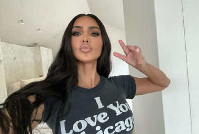Kim Kardashian olyan videót posztolt magáról, mint még soha - így még nem láthattad