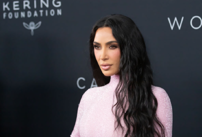 Kim Kardashian szuperrövid frizurát vágatott, meglepődtek a rajongók 