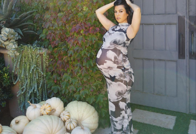 Kourtney Kardashian kisbabája titokban megszülethetett, ebből gondolja ezt mindenki