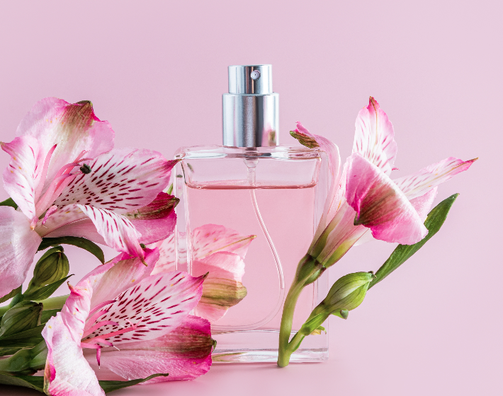 Minden férfi imádja ezt a parfümöt a nőkön, csak 4300 forintba kerül!