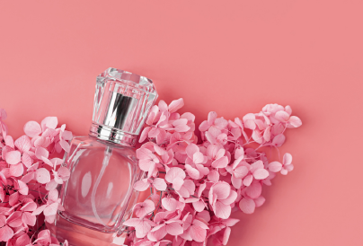 3 dolog, amit tudnod kell, mielőtt új parfümöt veszel