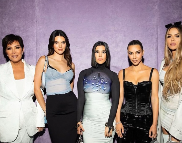A Kardashian-Jenner klán egyik tagja lett a L'Oreal új nagykövete 