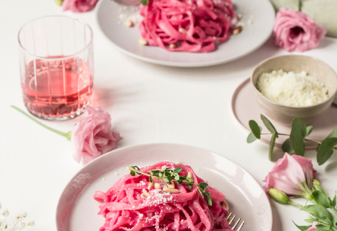  A Barbie-tészta az új őrület: 10 perc alatt készen van a pink ebéd