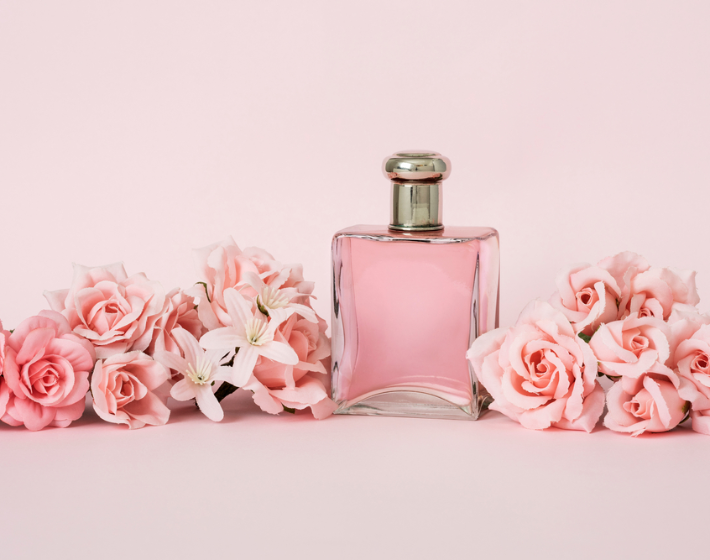   3 tartós parfüm, aminek egész nap érezni fogod az illatát 