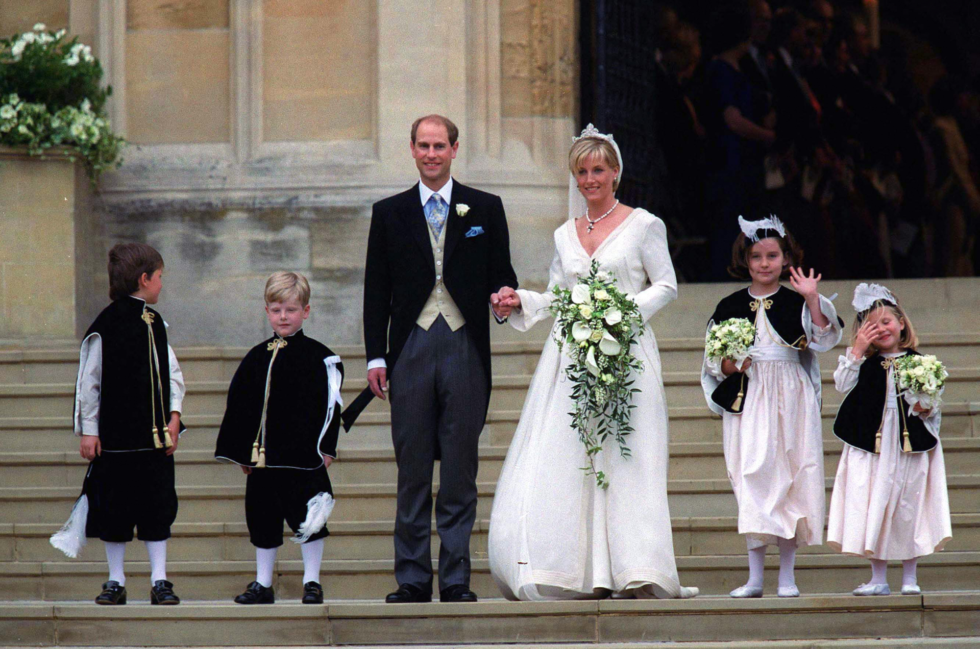 Meghan vagy Katalin volt a szebb menyasszony? Íme, minden idők legszebb királyi esküvői ruhái
